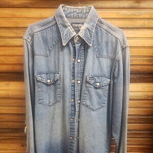 Vintage Wrangler Long Sleeve Pearl Snap Denim Men's/Unisex Shirt Size M 16 x 34